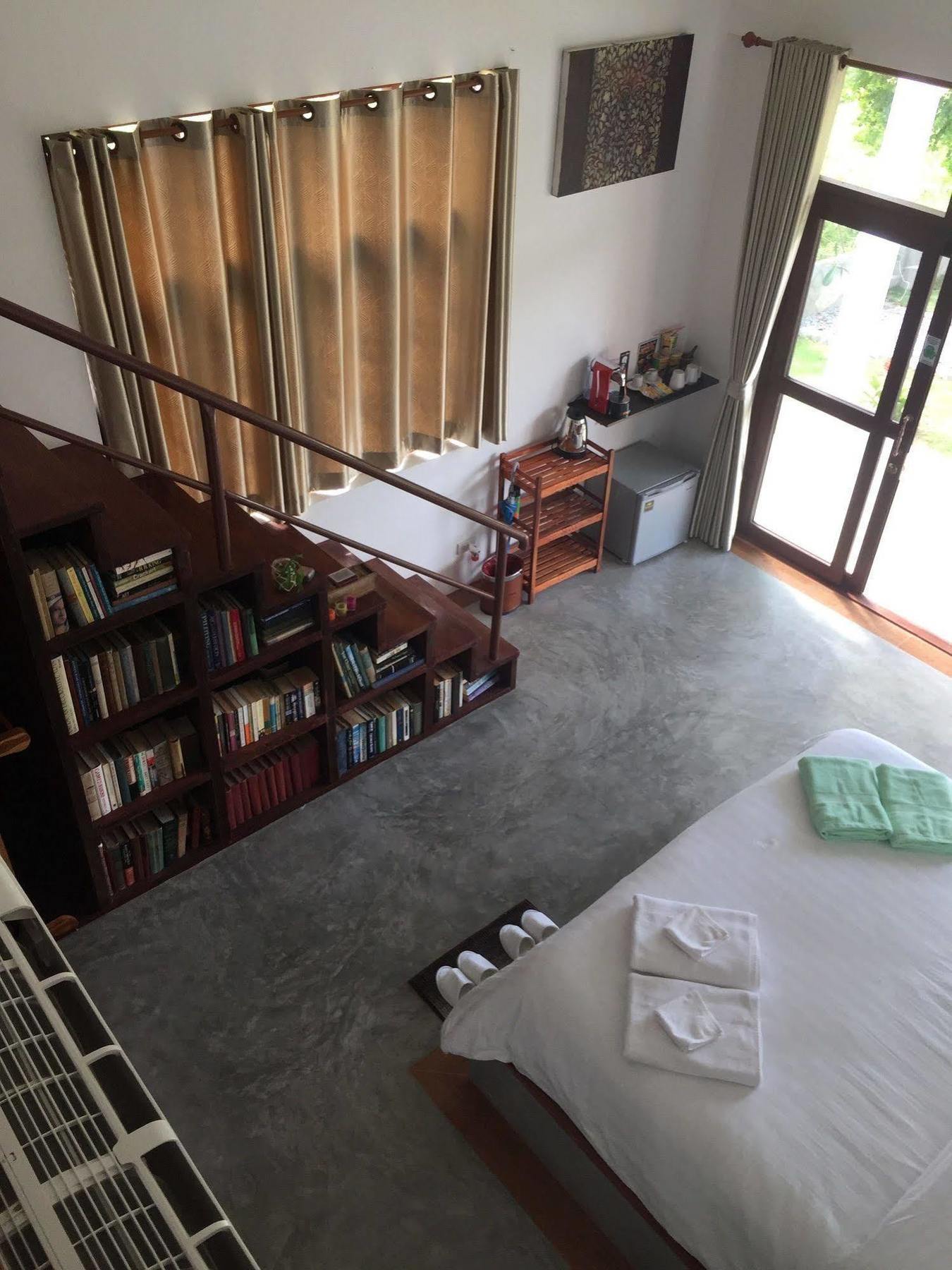 Tree Roots Retreat Hotel Районг Екстериор снимка