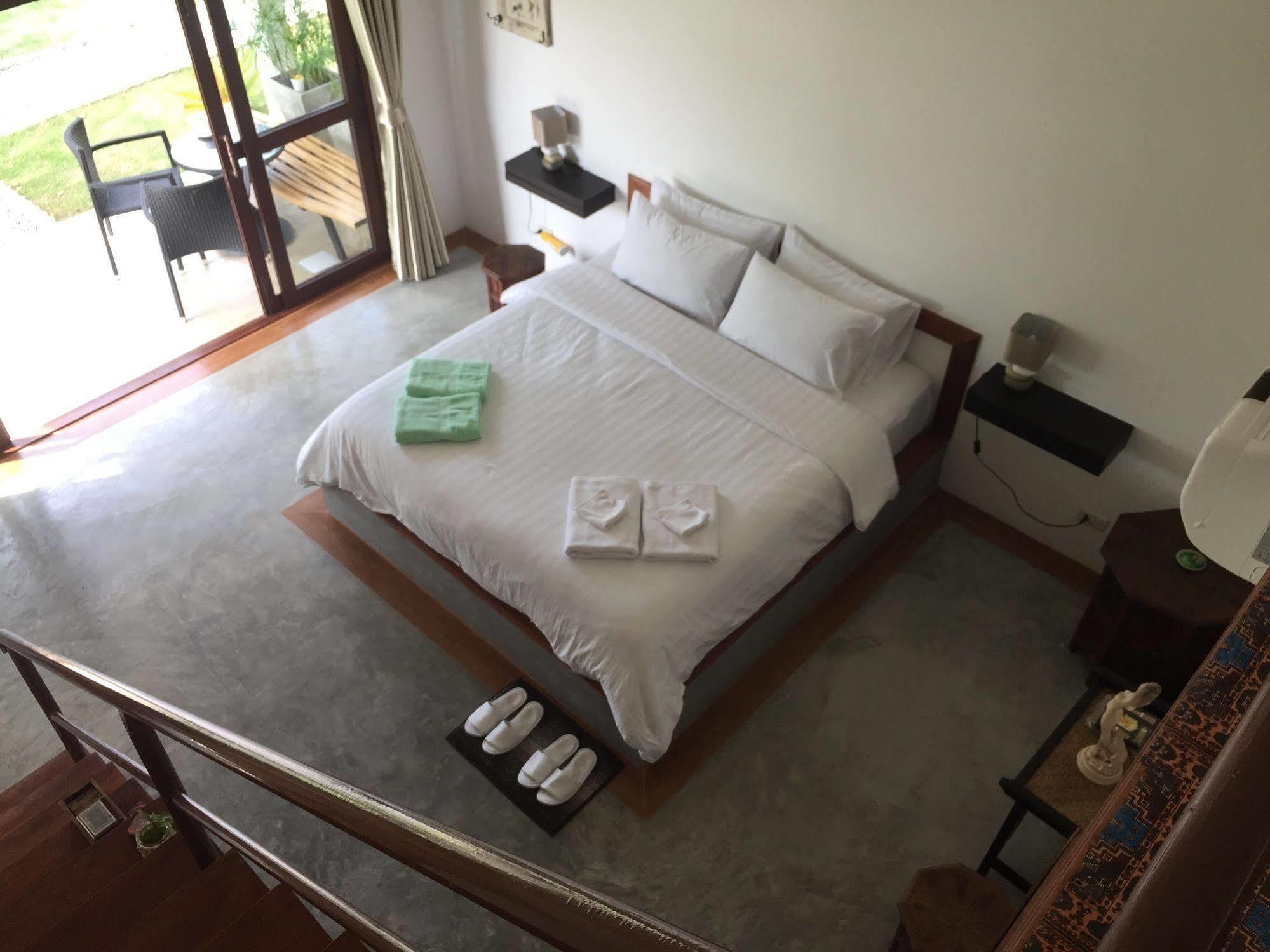 Tree Roots Retreat Hotel Районг Екстериор снимка