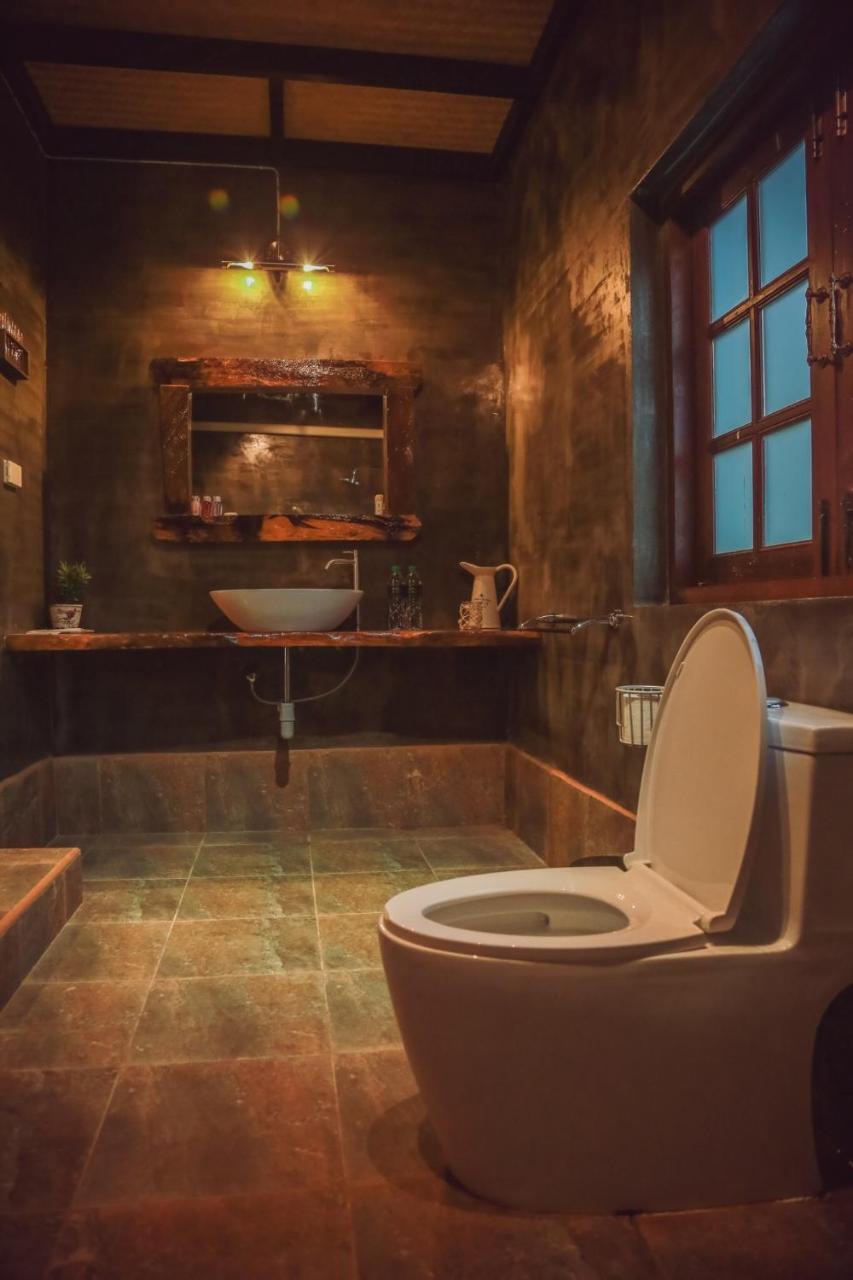 Tree Roots Retreat Hotel Районг Екстериор снимка